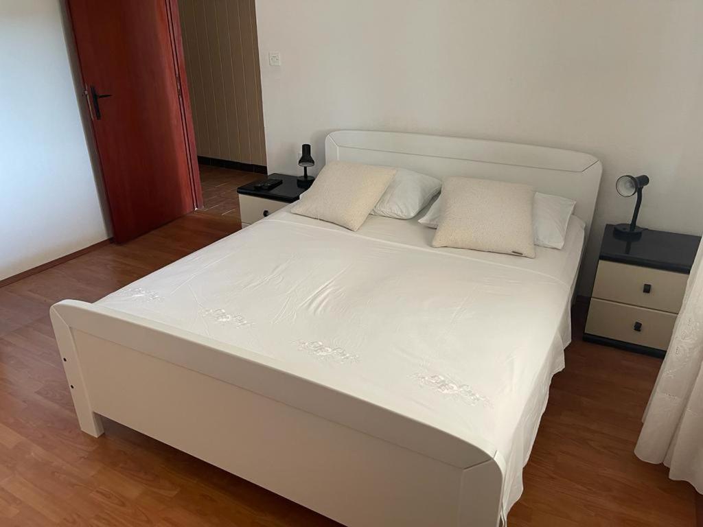 Apartments Puntica เมทายนา ภายนอก รูปภาพ